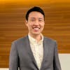 Reaching out to angel investors having a tiny network: recommendations by Chris Lu, angel investor with multiple investments across the US and Canada.
