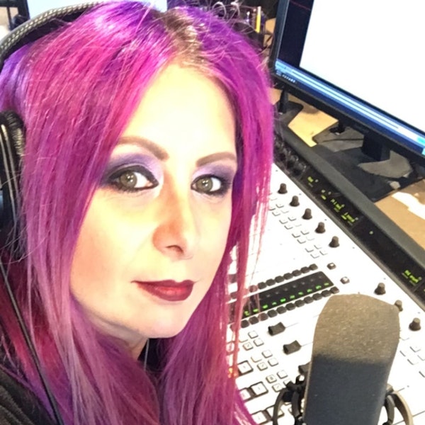 Mistress Carrie on WAAF, being embedded with troops, and moving her brand to podcasting
