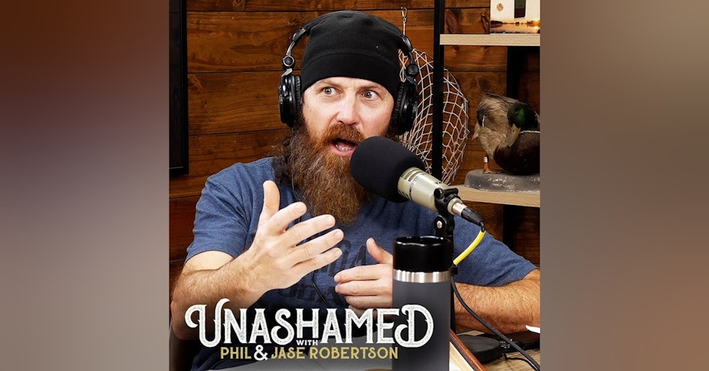 Ep 627 | Jase’s Doggy-Doo Debacle, Why It Ticked Him OFF & Uncle Si’s Favorite Conspiracy Theories