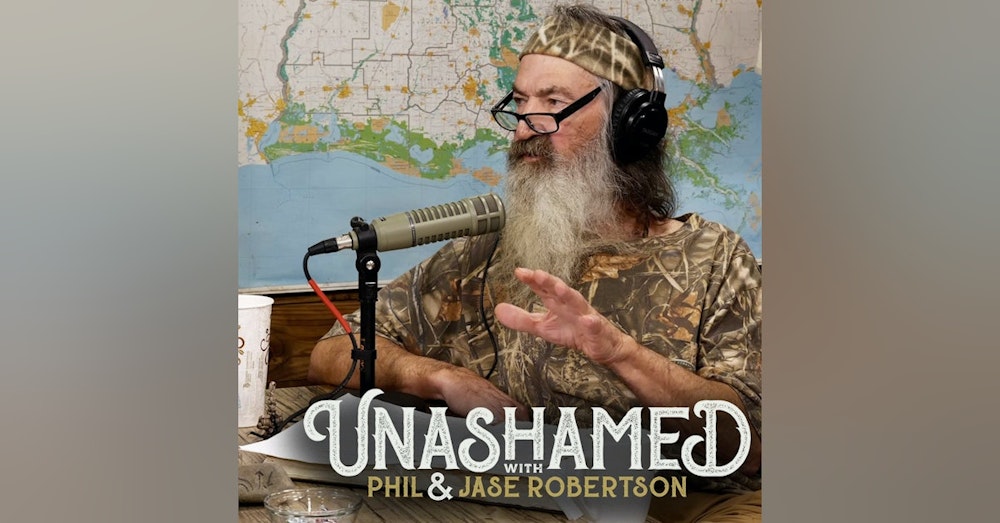 Ep 418 | Phil's Problem with Seatbelts & Jase Picks Up an Unlikely Passenger