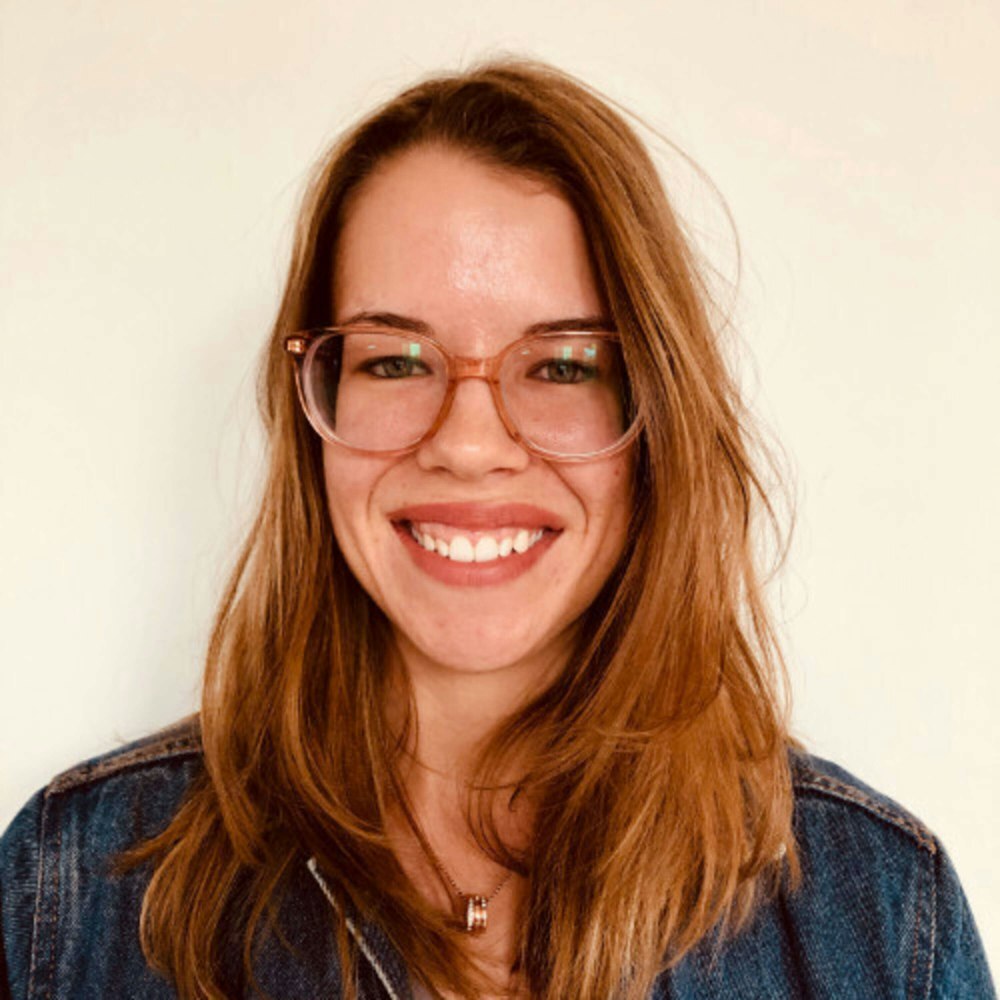 550 - Jillian Schuller (Sundayy) on a Better Way to Stay Connected to Family and Friends