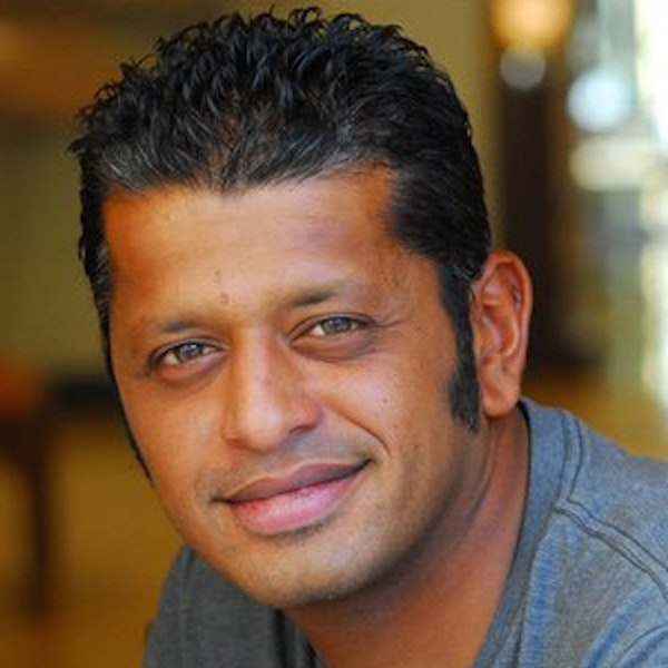 021#: Host and Founder of 'Unimistakable Creative' Podcast , Best Selling Author Srinivas Rao on  writing, podcasting , surfing and on how to be unmistakable!!