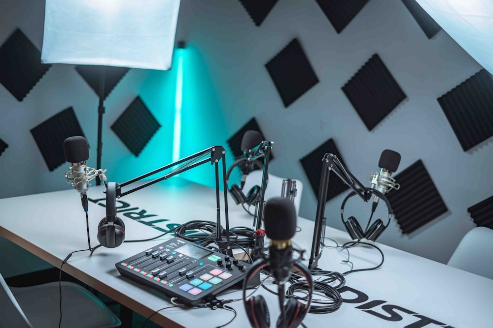 How to Launch Your Podcast and Make a Big Splash in the Audio World