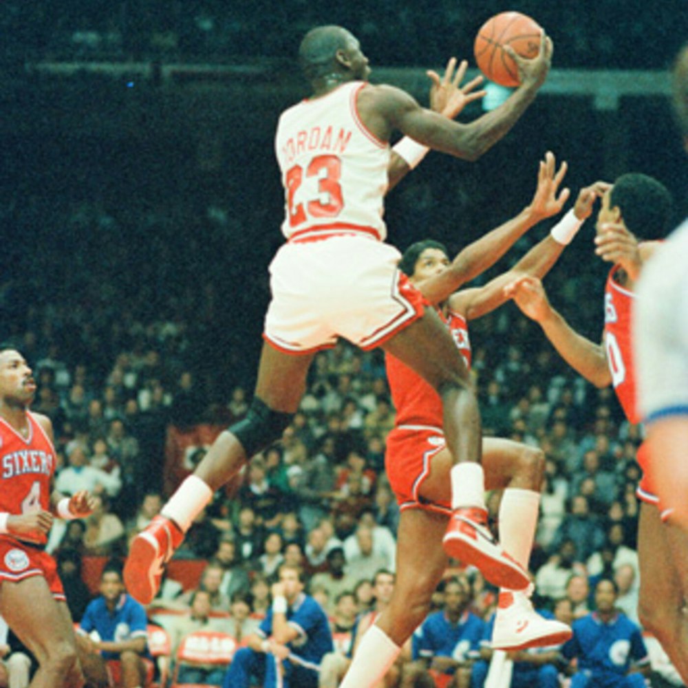 Michael Jordan's rookie NBA season - Spurs (Nov 13), 76ers (Nov 17) at Bulls - 1984 - NB85-11