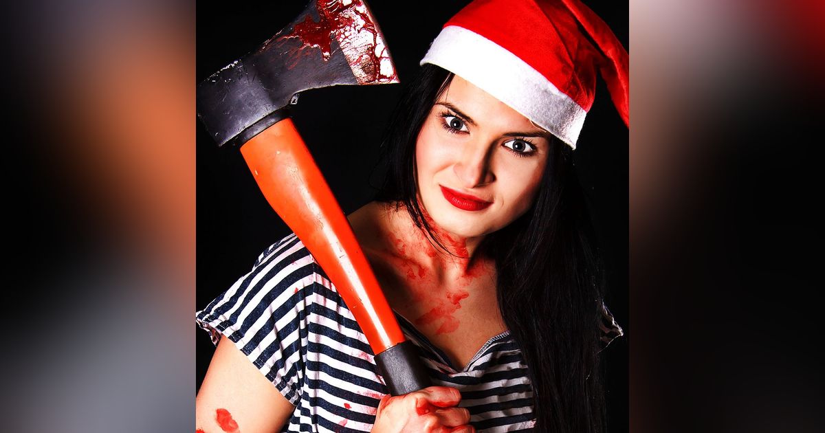 Christmas Scary Stories Vol. 2 - Seven Holiday Horrors to Hear by the Fire!