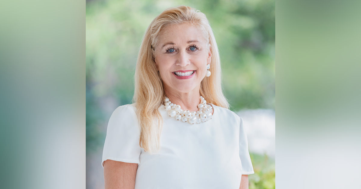 Joy is Medicine: Lynn Reckamp on What Happens When You Bring Magic Into a Children's Hospital Joy is Medicine: Lynn Reckamp on What Happens When You Bring Magic Into a Children's Hospital