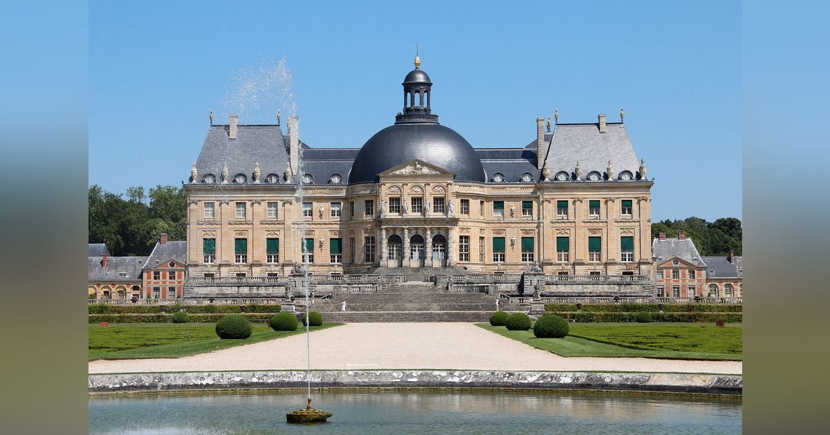 Vaux-le-Vicomte: Power, Greed, Corruption and Versailles by Sophie Higgerson