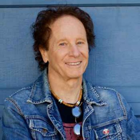 Season 5 - Episode 17 - Peter Foldy