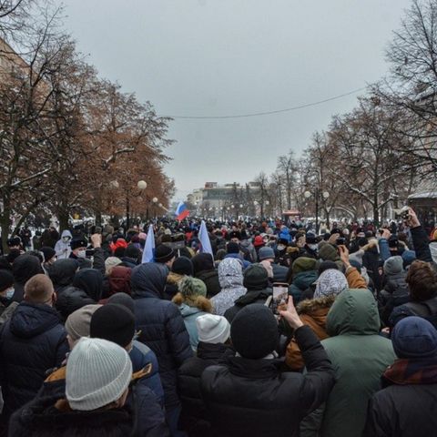 Everyday Politics in Russia