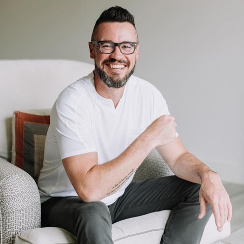 E157: Discovering who you are through fear with Dave Hollis | CPTSD and Trauma Healing Coach